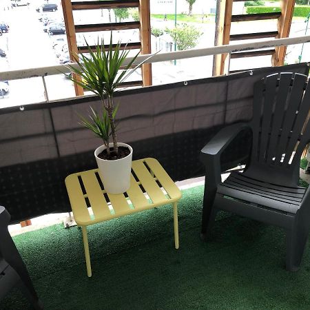 Appart Lourdes 100 M Gare - 4 Places Avec Balcon 10Mn Sanctuaire Exterior foto