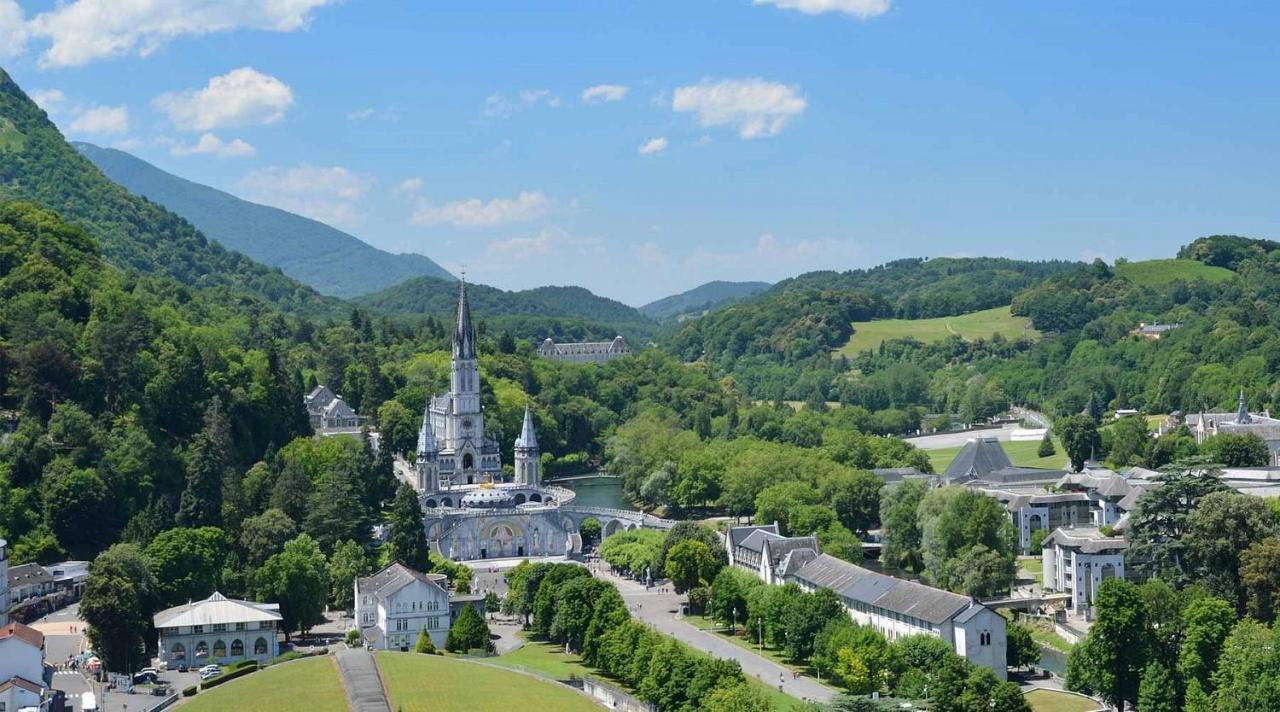Appart Lourdes 100 M Gare - 4 Places Avec Balcon 10Mn Sanctuaire Exterior foto